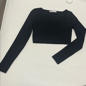 Zara Elegant Black Long Sleeve Crop Top